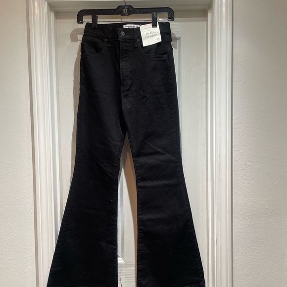 NWT Abercrombie & Fitch The Flare Ultra High Rise black jeans size 26 2 - Picture 9 of 11